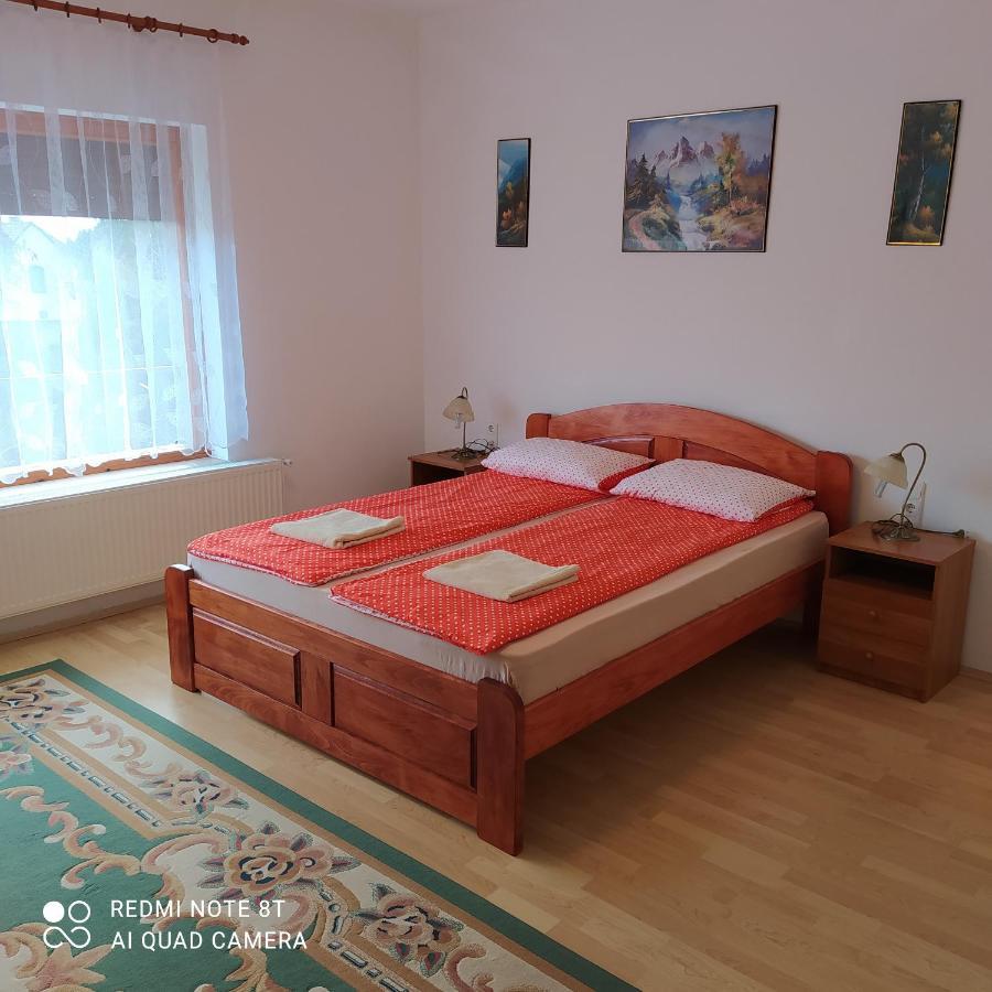 Anna Ilona Vendeghaz Hotel Badacsonytomaj Buitenkant foto