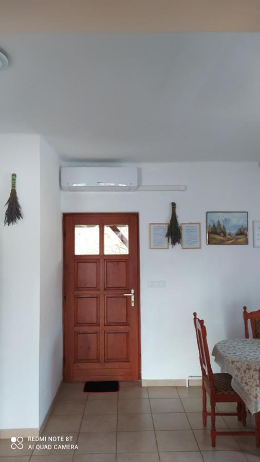 Anna Ilona Vendeghaz Hotel Badacsonytomaj Buitenkant foto
