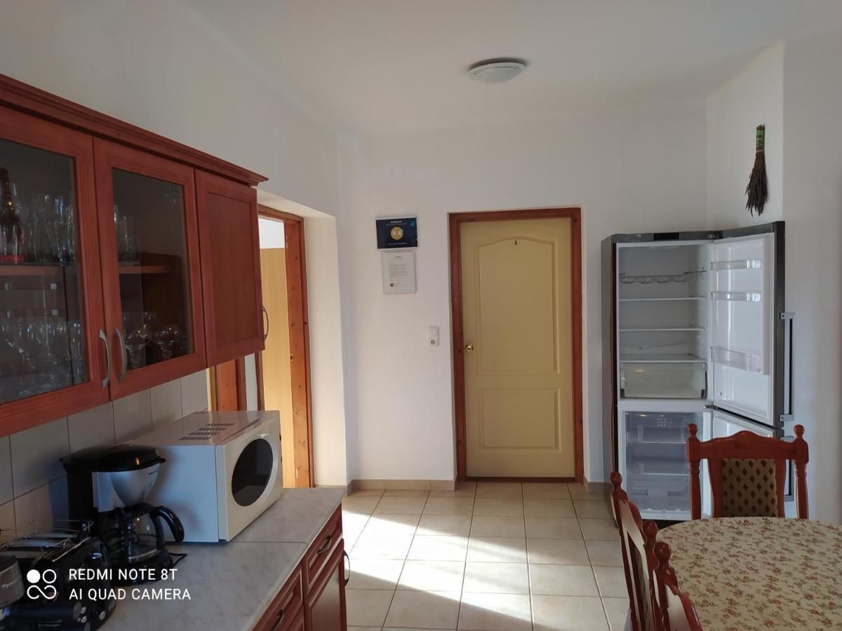 Anna Ilona Vendeghaz Hotel Badacsonytomaj Buitenkant foto