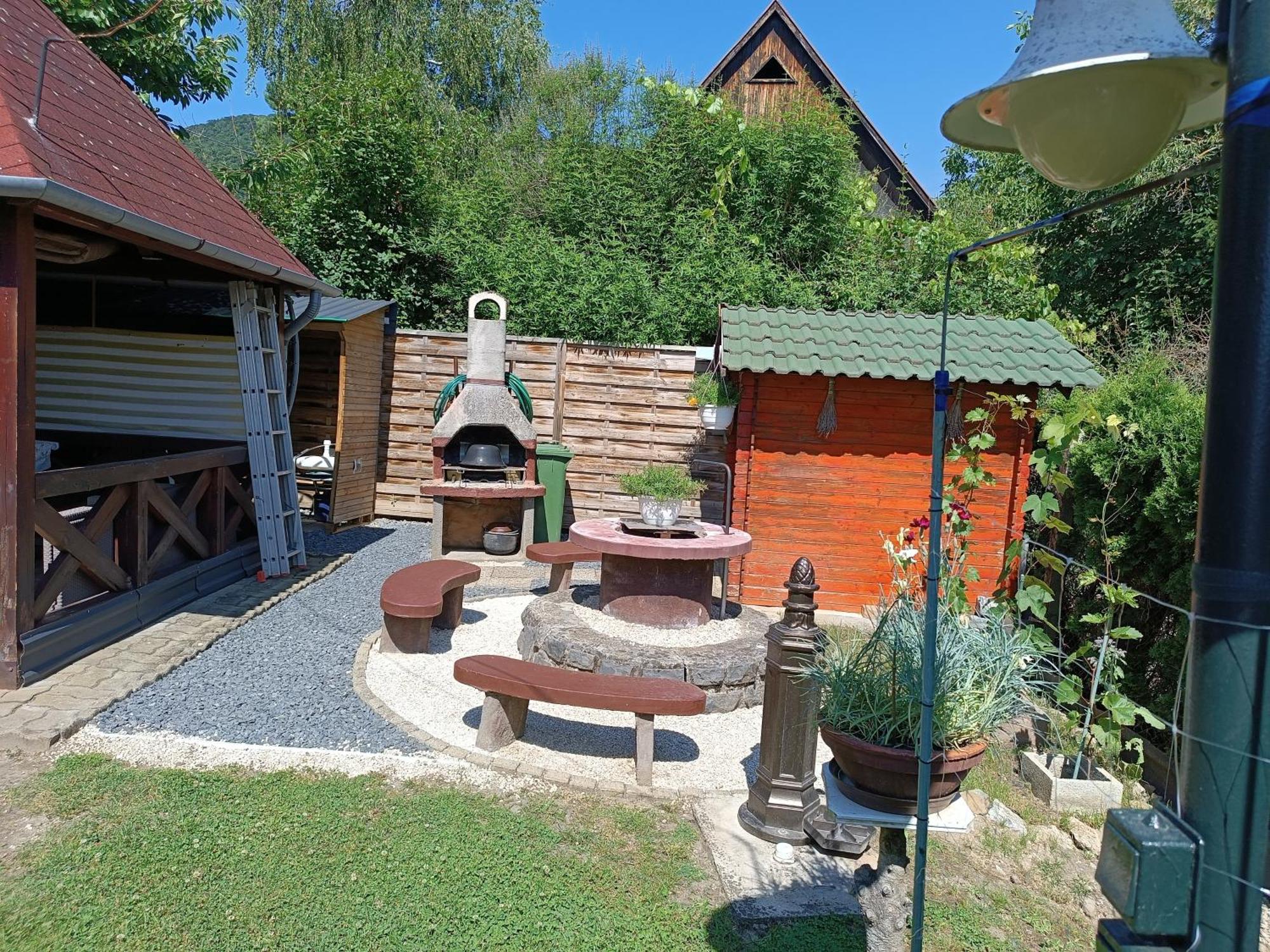 Anna Ilona Vendeghaz Hotel Badacsonytomaj Buitenkant foto