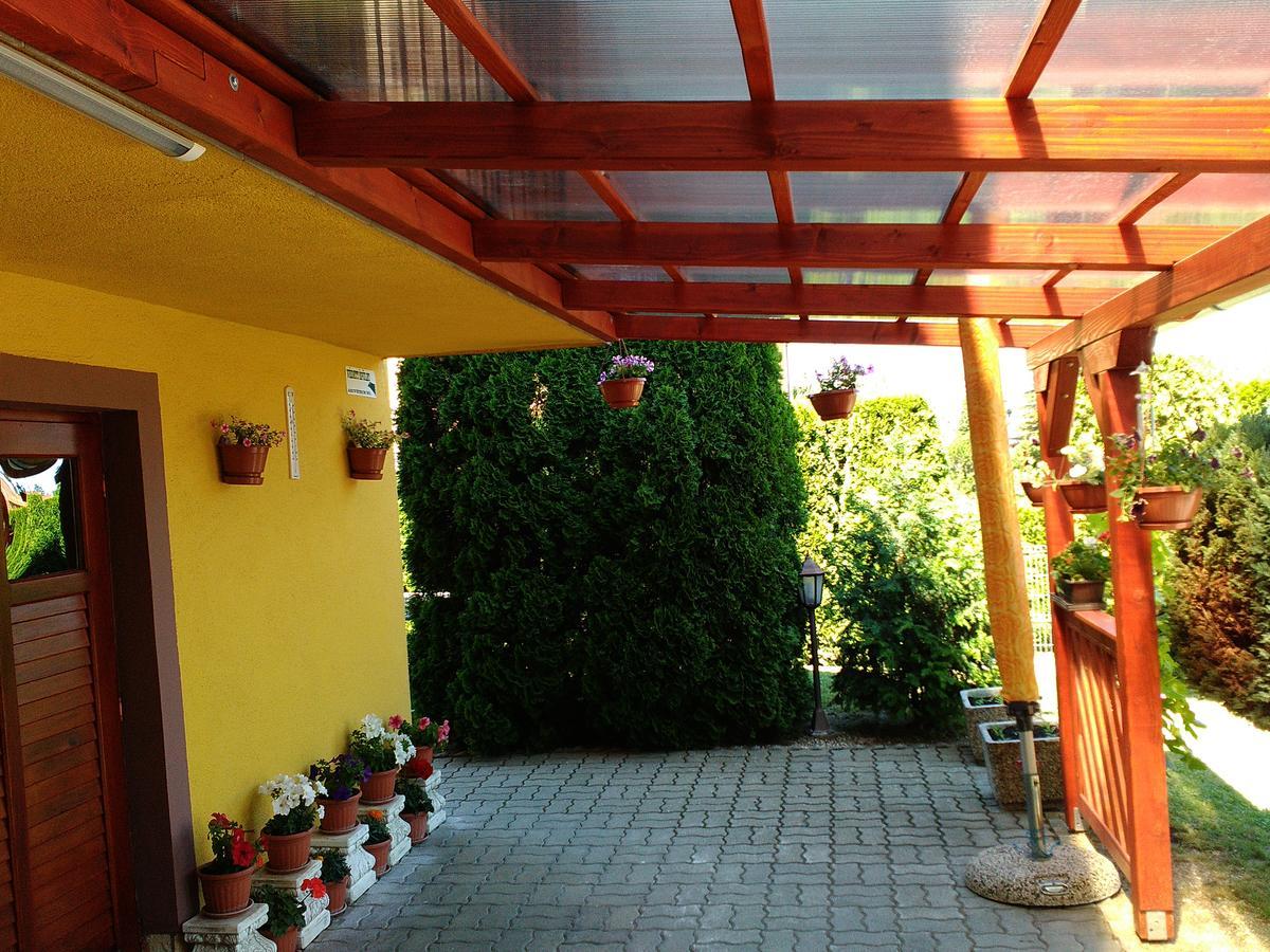Anna Ilona Vendeghaz Hotel Badacsonytomaj Buitenkant foto