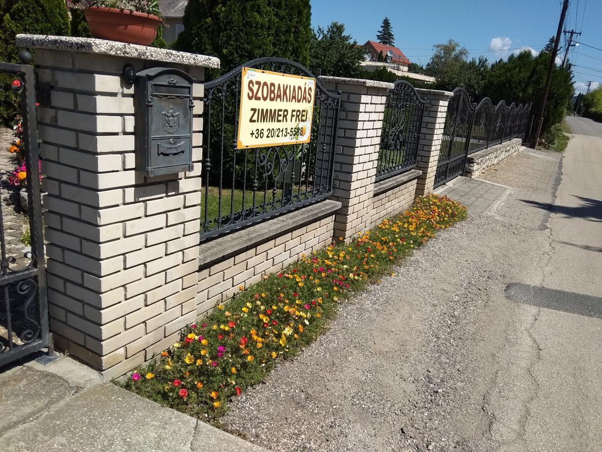 Anna Ilona Vendeghaz Hotel Badacsonytomaj Buitenkant foto